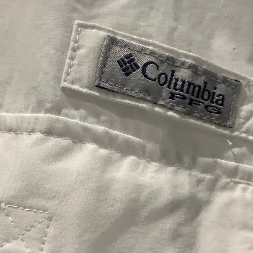 Columbia Men's White Casual Button Down Shirt omni shade relaxed Fit Size L - Picture 12 of 16